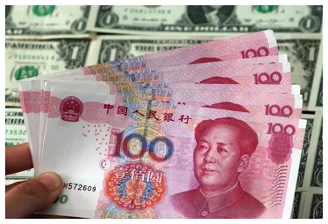 原来人民币上有一个错别字，故意印错了几十年，从来都未有改过