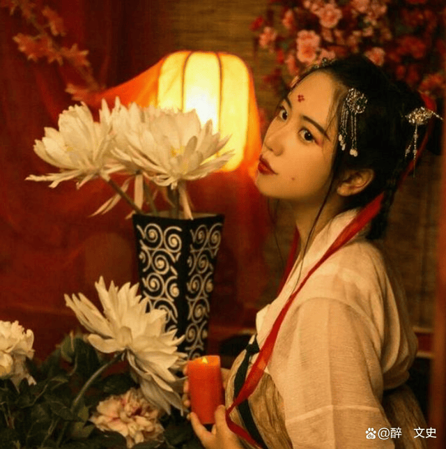 古人去趟青楼要花多少钱，折合人民币有多少？